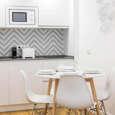 Estudio Gaviota By Time * 加的斯